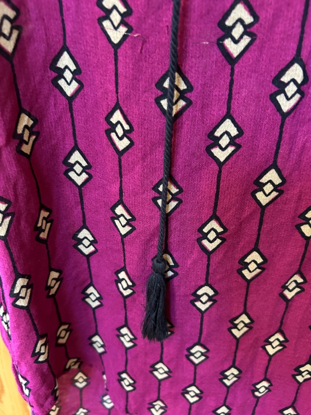 Lucky Brand Top V Neck Collarless Black Cord Raspberry Geometric Medium - Picture 5 of 7